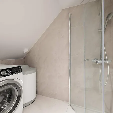 Lv17 L2 - 3br * Μπέργκεν